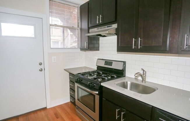 2 beds, 1 bath, 695 sqft, $2,175, Unit 5115-1