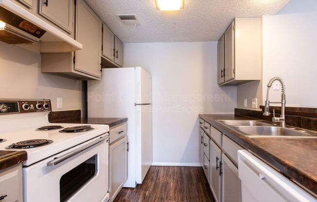 Studio, 1 bath, 384 sqft, $595, Unit 2110