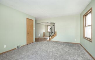 3 beds, 1 bath, $1,275