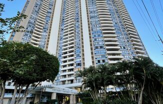 Studio Apt with Amazing City Views Located at Marco Polo!!!