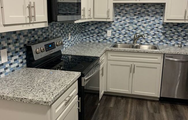 2 beds, 1 bath, 990 sqft, $1,095, Unit 2315-05