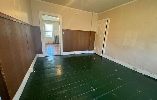 Studio, 1 bath, $1,300, Unit 5