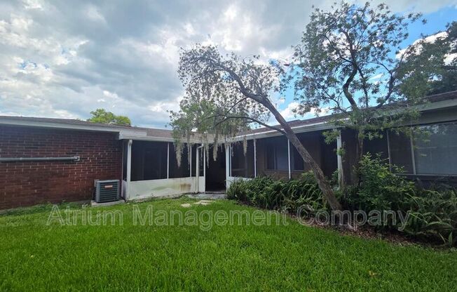 429 DUCHESS CT