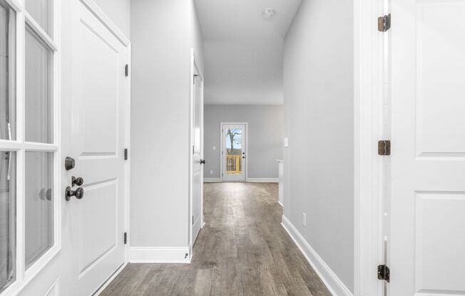 4 Bedroom 3 Bath Pet Friendly Home For Rent!