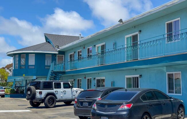 1235 CTR AVE