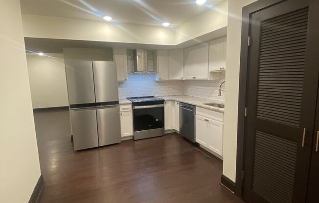 2 beds, 1 bath, 15 sqft, $1,750, Unit Unit 8