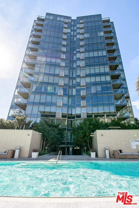 Studio, 1 bath, 750 sqft, $2,495, Unit 713