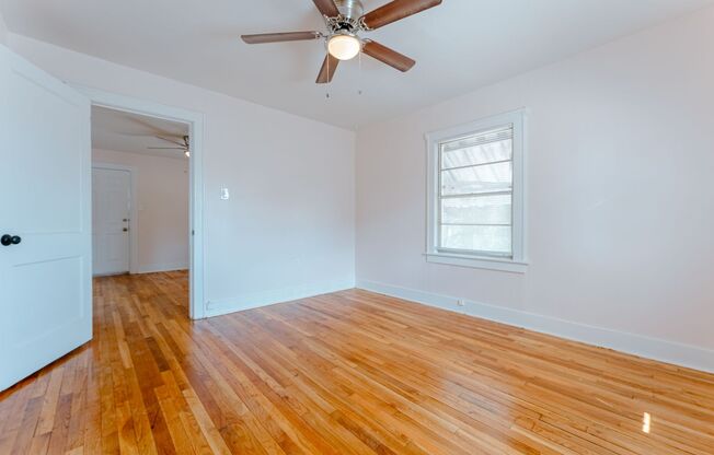 Beautifully renovated 1 plus bedroom