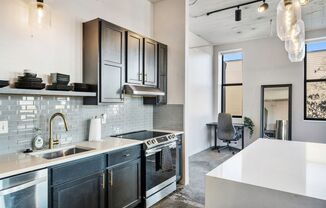 1 bed, 1 bath, $1,900, Unit SUITE 3F