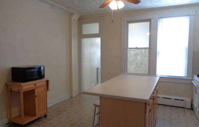 2623 Fait Ave/2 bed/1.5 bath Townhouse with Den and Backyard in the Heart of Canton