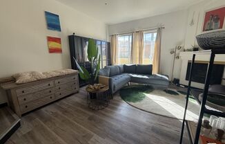 7033 LA TIJERA BLVD