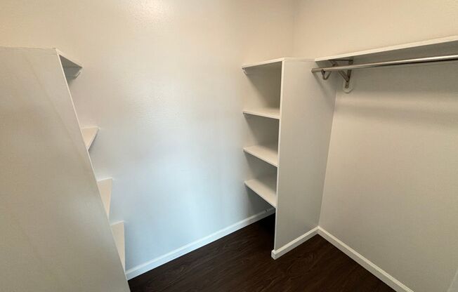 3 beds, 2 baths, $3,400, Unit # 1713