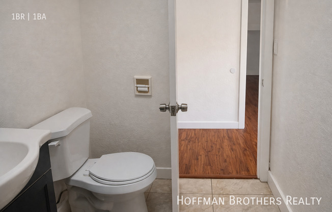 5547 1/2 ATLANTIC AVE