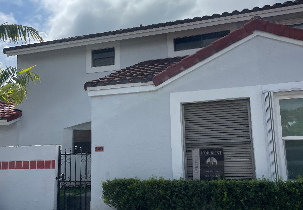 2309 SAN REMO CIR