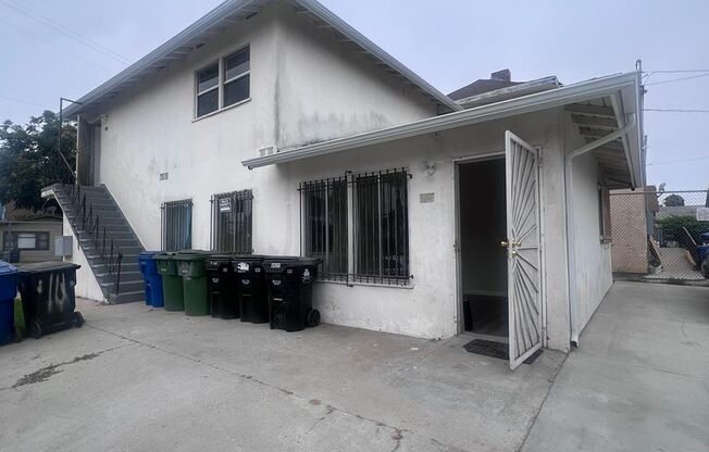 2 beds, 1 bath, 800 sqft, $2,495