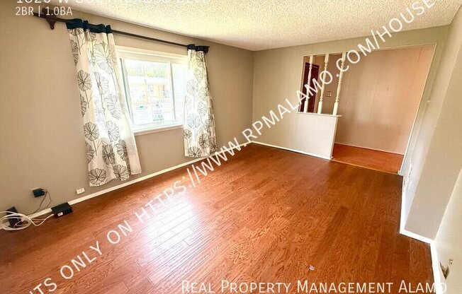 1820 W SOUTHCROSS BLVD