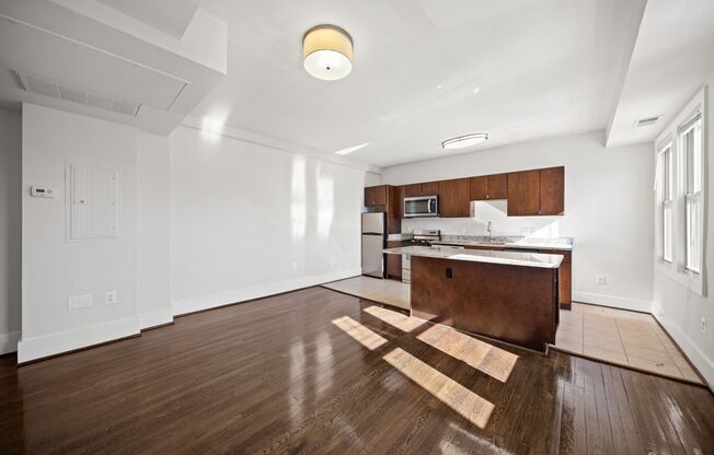 1 bed, 1 bath, 600 sqft, $1,850, Unit 3800-501