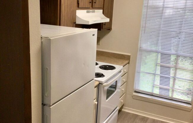 2 beds, 2 baths, 995 sqft, $800, Unit 22