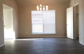 6104 Brookfall Dr