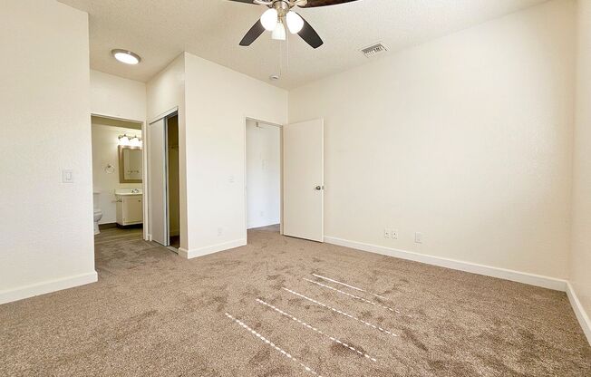 2 beds, 2 baths, 910 sqft, $2,095, Unit 409