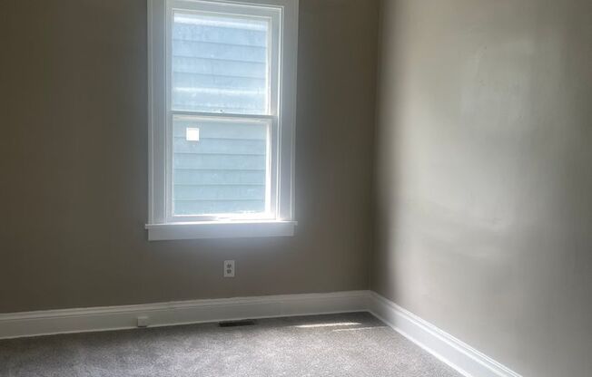 Bennington Ave. 13623