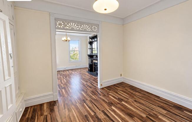 3 beds, 2 baths, $4,500, Unit 2