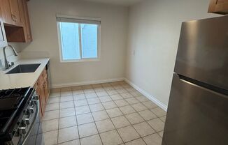 2 beds, 1 bath, 800 sqft, $2,395, Unit 4416 1/2