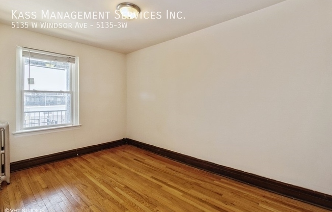 5135 W WINDSOR AVE