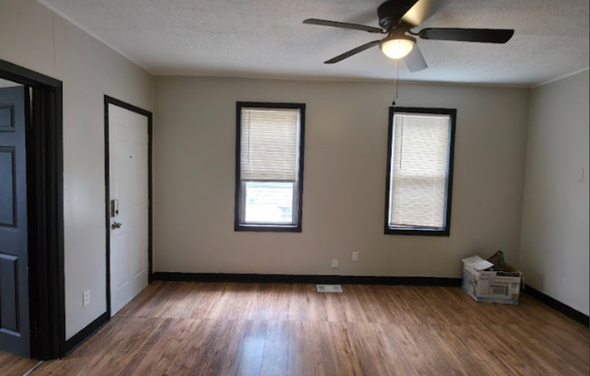 3547 - 3549 Trent Ave