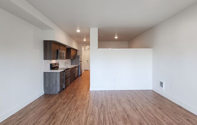 1 bed, 1 bath, 510 sqft, $2,325, Unit 307