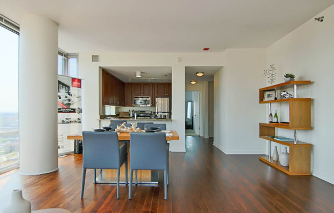 112 W POLK