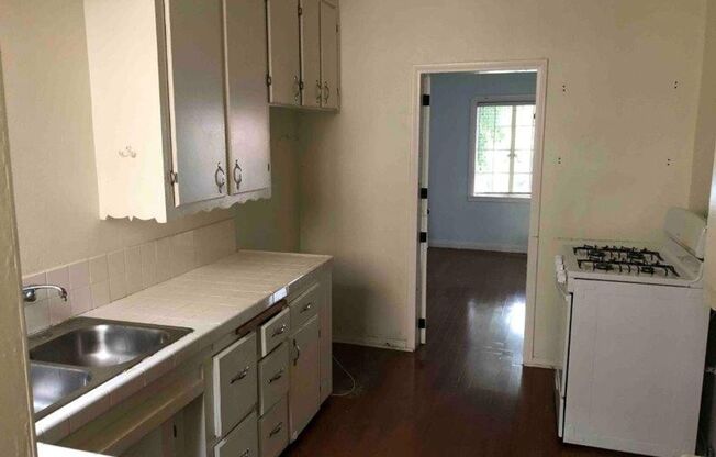 1 bed, 1 bath, 950 sqft, $2,975, Unit 101