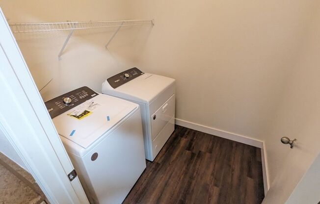 2 beds, 2 baths, $1,375, Unit # 1044