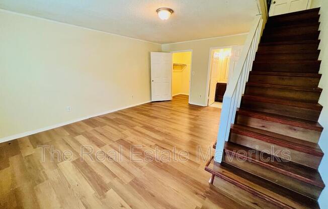 925 Shallowford Road