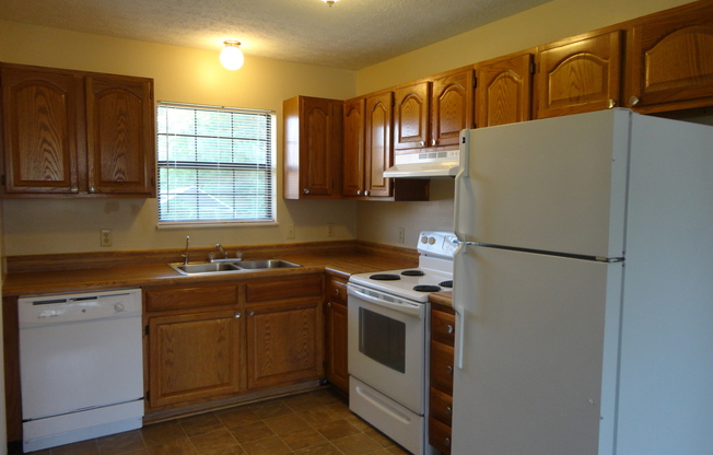 2 Bedroom Duplex – Move-In Ready!