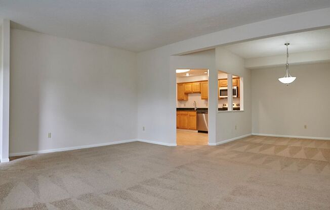 2 beds, 2 baths, 1,556 sqft, $2,315, Unit 7014