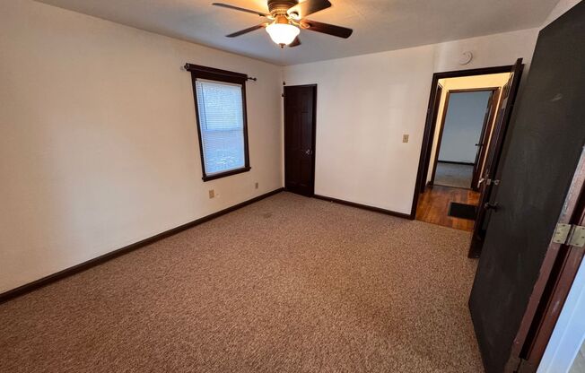 2 beds, 1 bath, $795