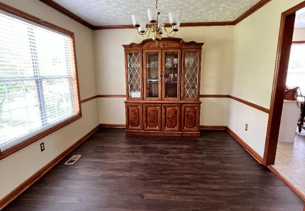 3933 BRANTLEY DR