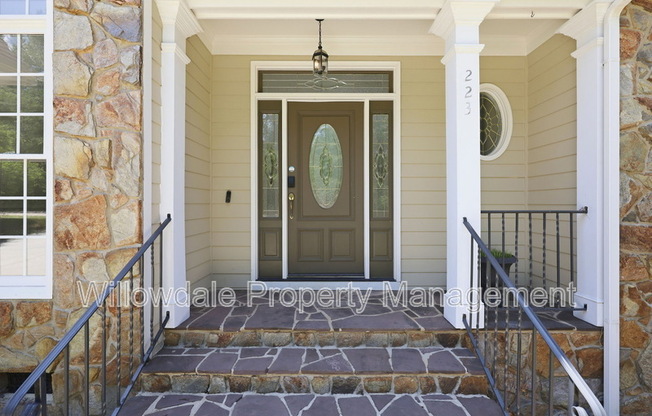 223 KINVARA CT