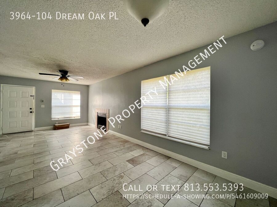 3964 104 DREAM OAK PL