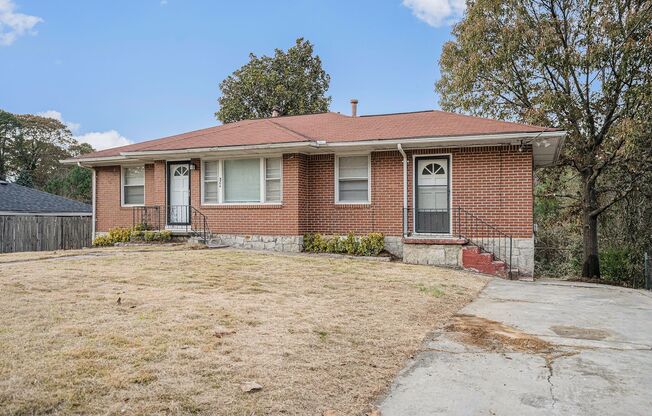 Newly Renovated 4BR/2BA in Forest Park!