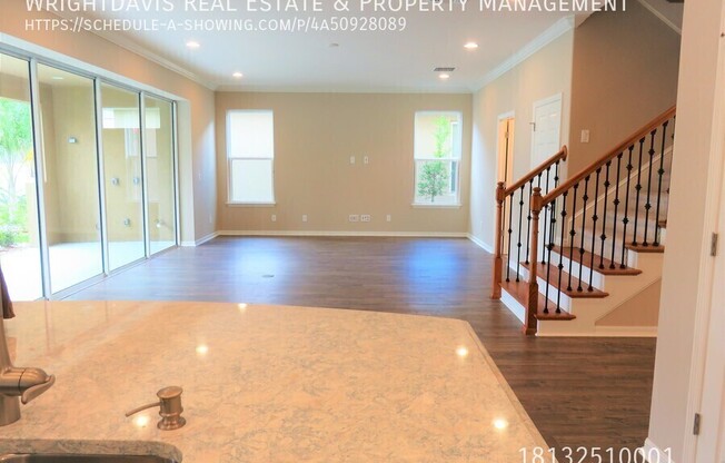 8828 TROPICAL PALM DR