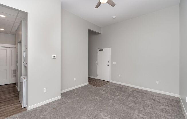 Studio, 1 bath, $1,350, Unit Apt 402