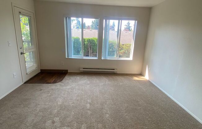 3 beds, 2 baths, 1,066 sqft, $1,900, Unit E215