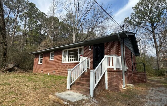3 Bedrooms, 1 Bathroom - House in West Rome!