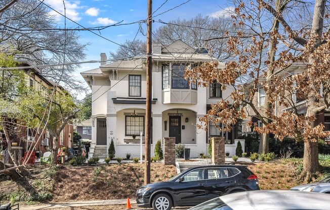 Spacious Renovated 1/1 Midtown Condo Walking Distance to Piedmont Park!