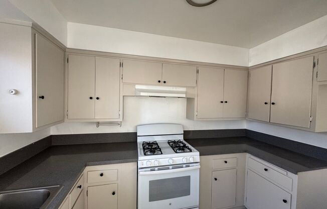 El Sereno Apartments