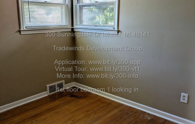 300 Sunningdale, Inkster 3bed/1bath with great eat in kitchen and nice back yard located in Inkster