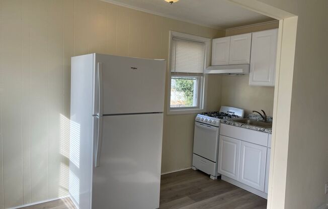 910 E. Patapsco Ave.