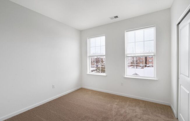 2 beds, 2 baths, 1,160 sqft, $2,395, Unit 4112
